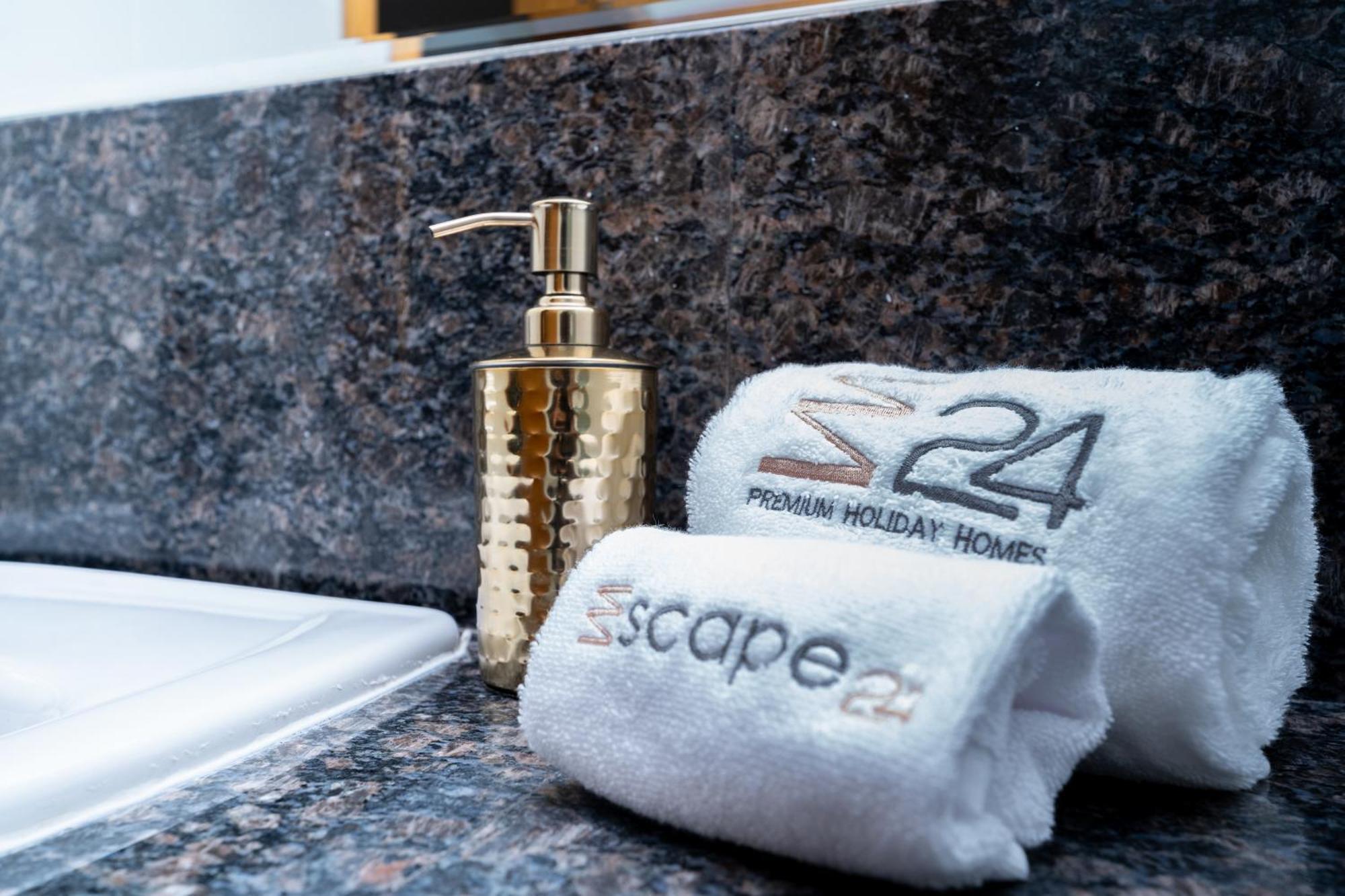 Escape 24 Homes - Bay Square - Business Bay Apartment