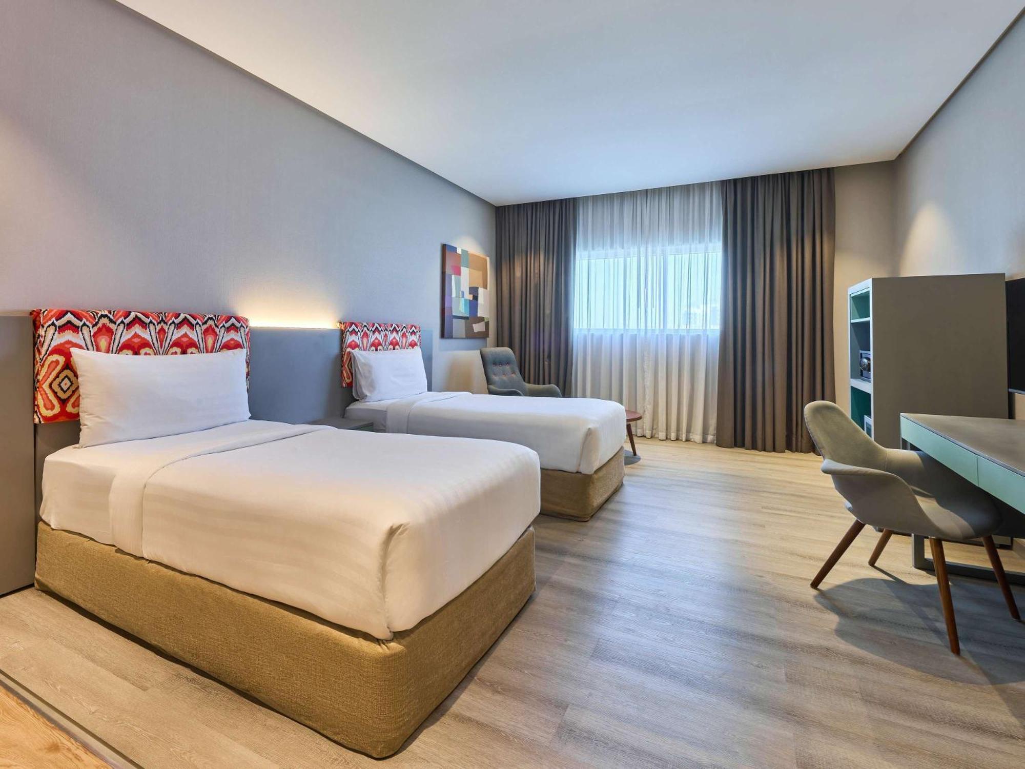 Hotel Ibis Styles Jumeira 3*