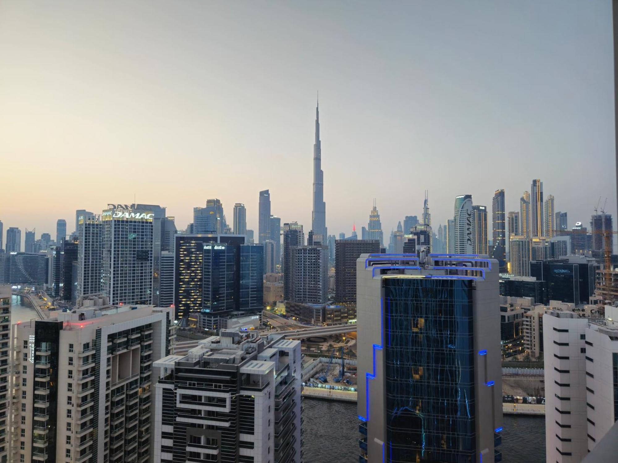 Luxury Studio With Burj Views - 6 Min From Mall Apartment *