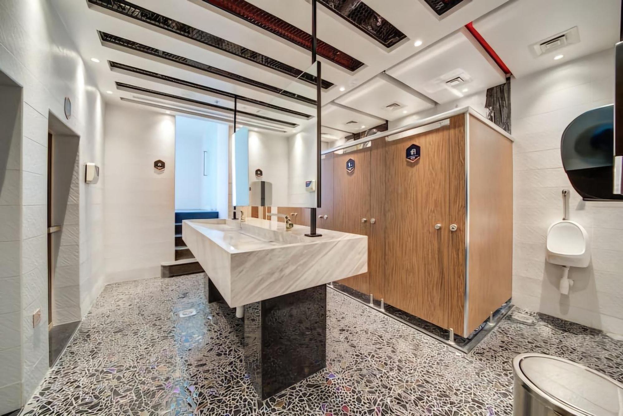 Luxury Studio With Burj Views - 6 Min From Mall *