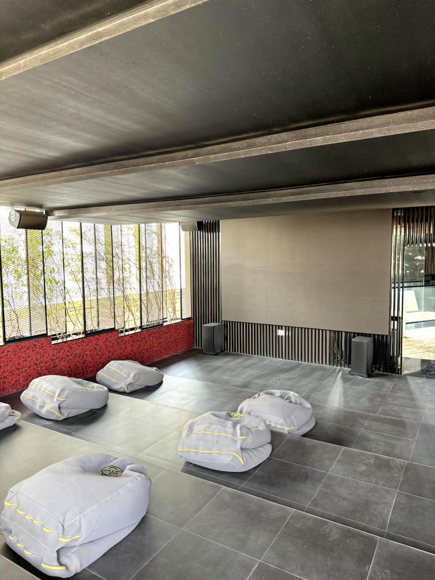 Luxury Studio With Burj Views - 6 Min From Mall *