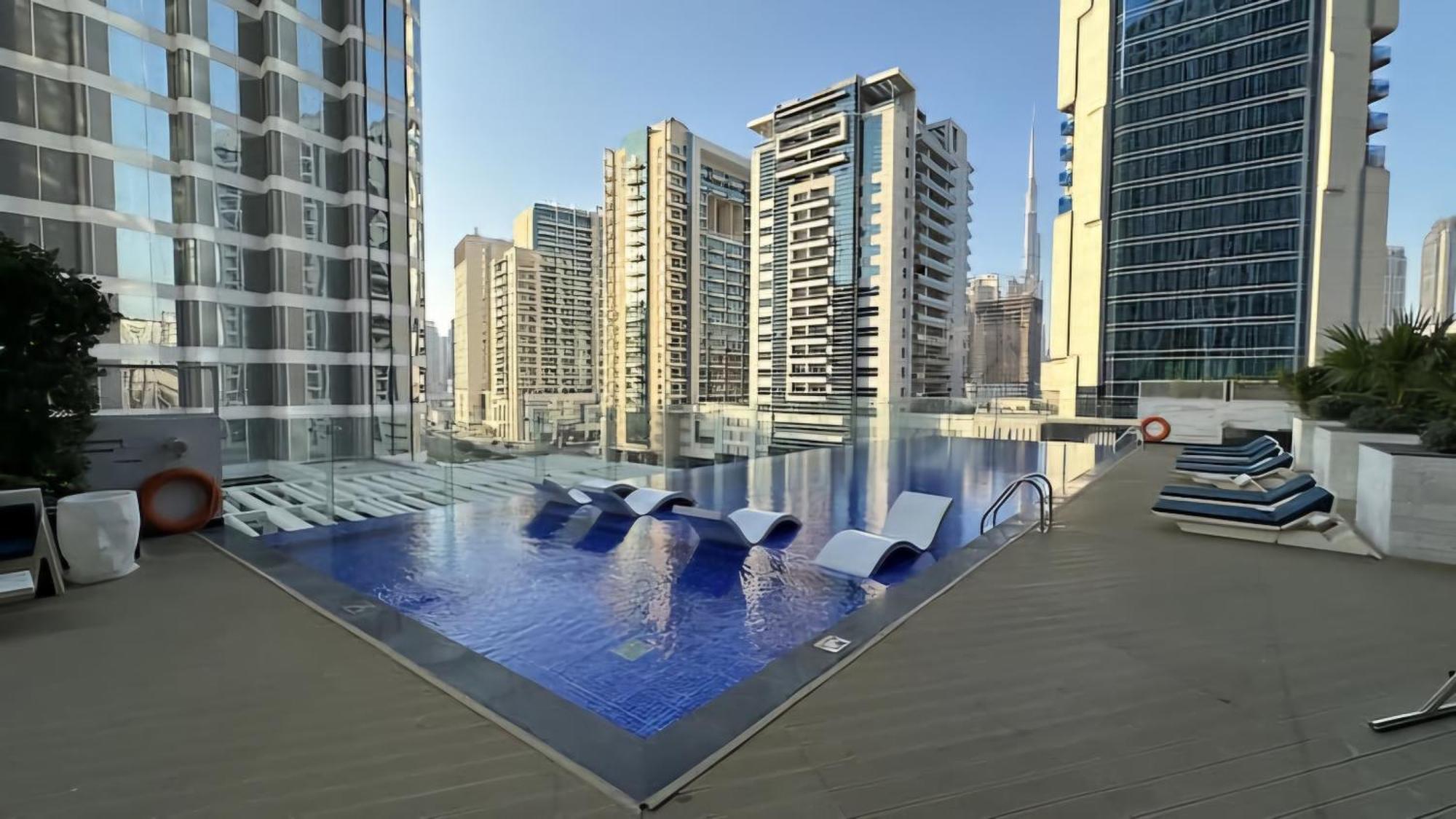 Luxury Studio With Burj Views - 6 Min From Mall