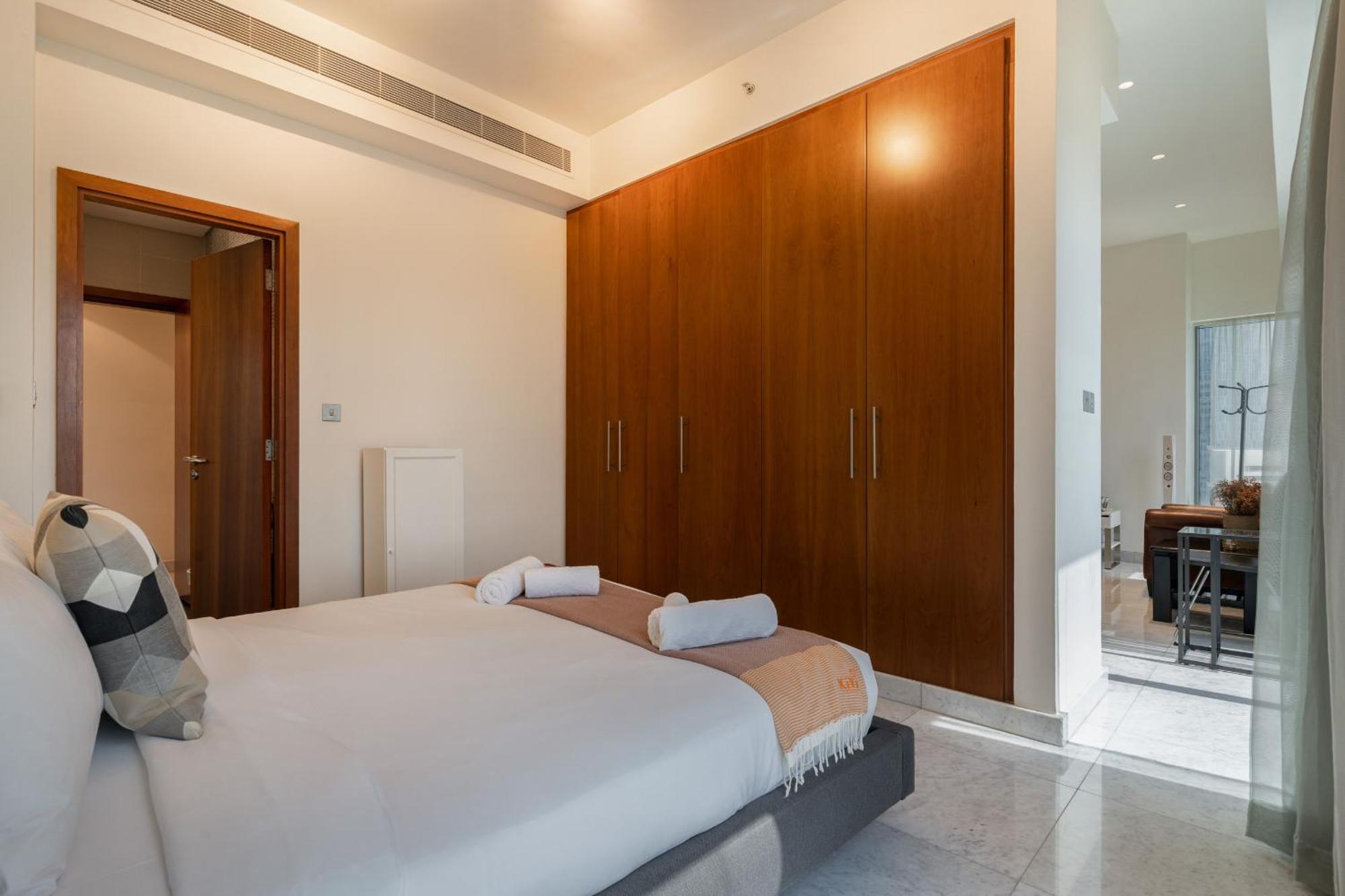 Apartment Easy Access To Metro - 1br In Park, Difc - Allsopp&allsopp Dubai