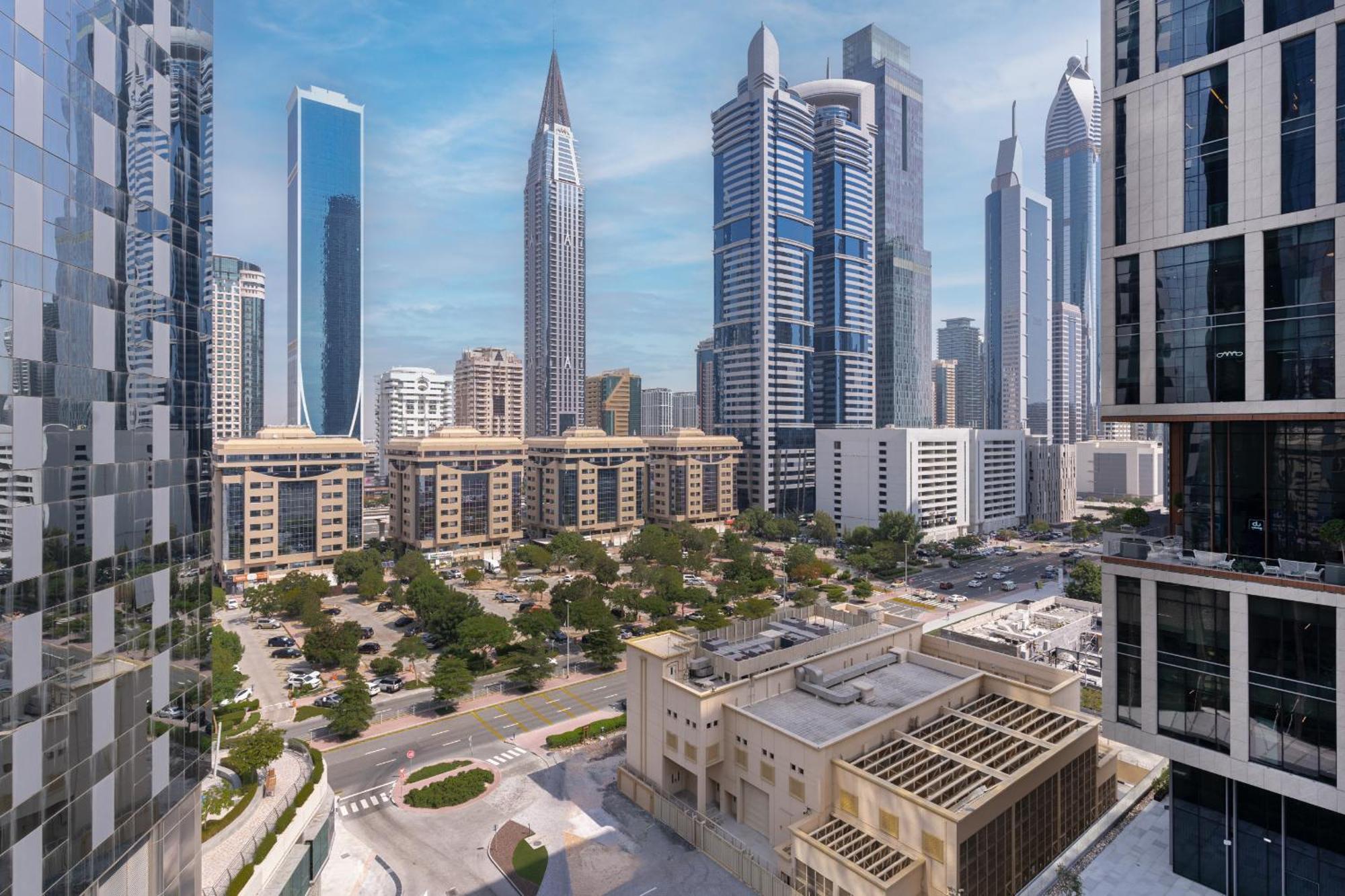 Apartment Easy Access To Metro - 1br In Park, Difc - Allsopp&allsopp *
