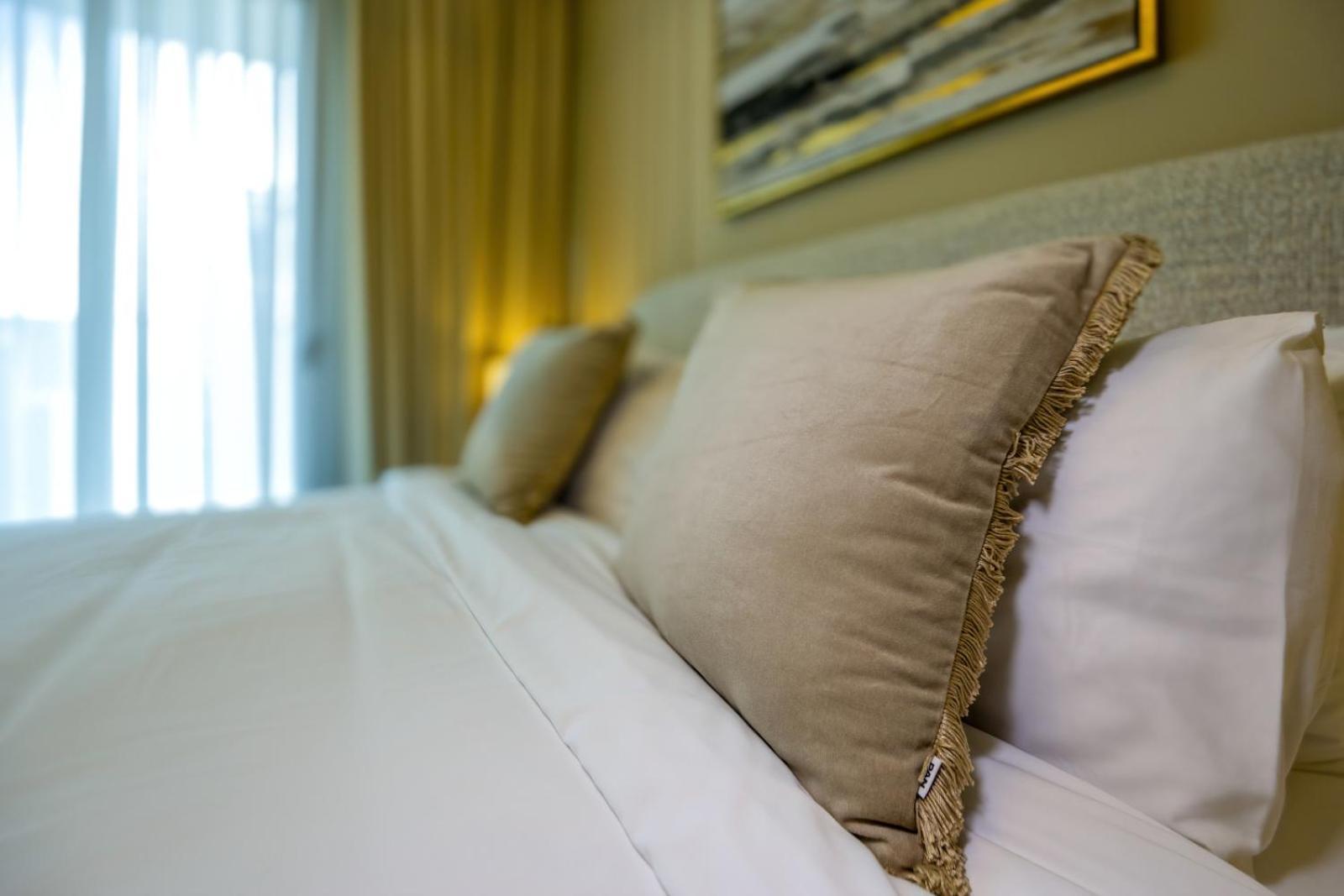 Stylish 2br In Creek Harbour Apartment *