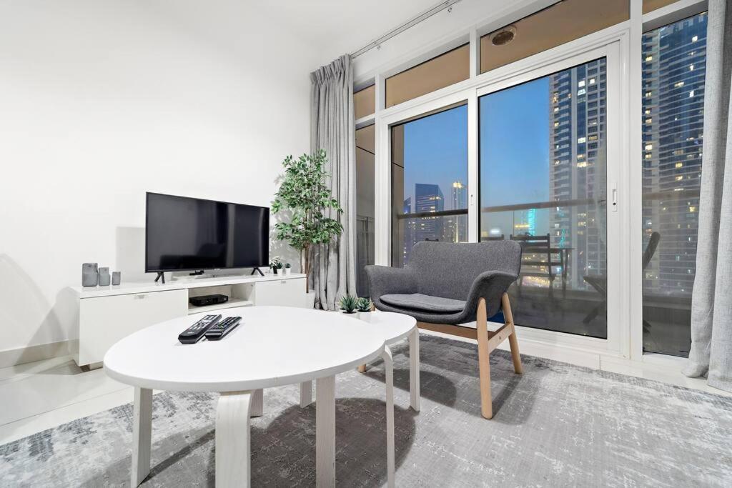 First Class 2br Amazing Marina Views Apartment *