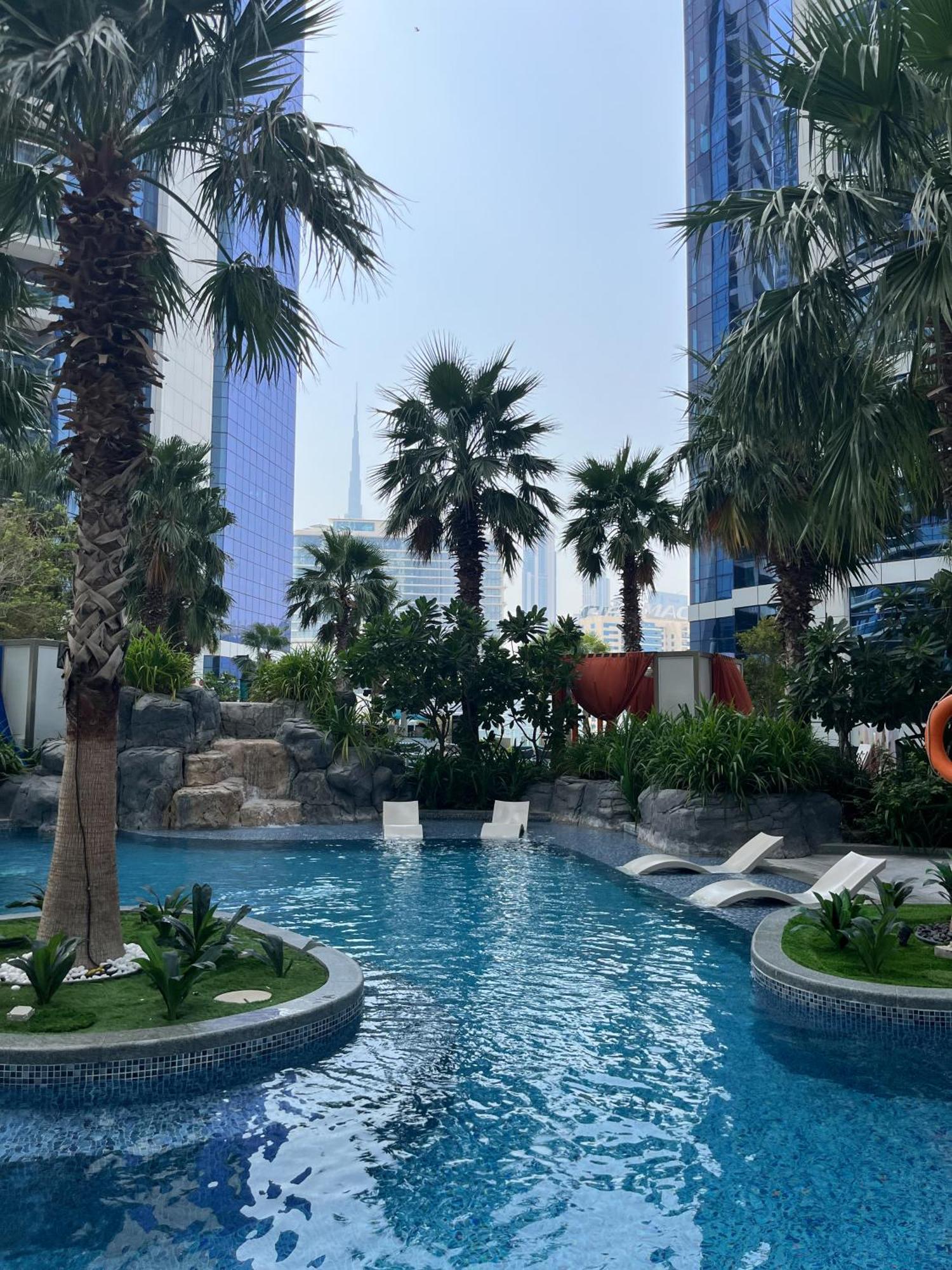 Manzil - 1br With Pool Close To Downtown * Dubai