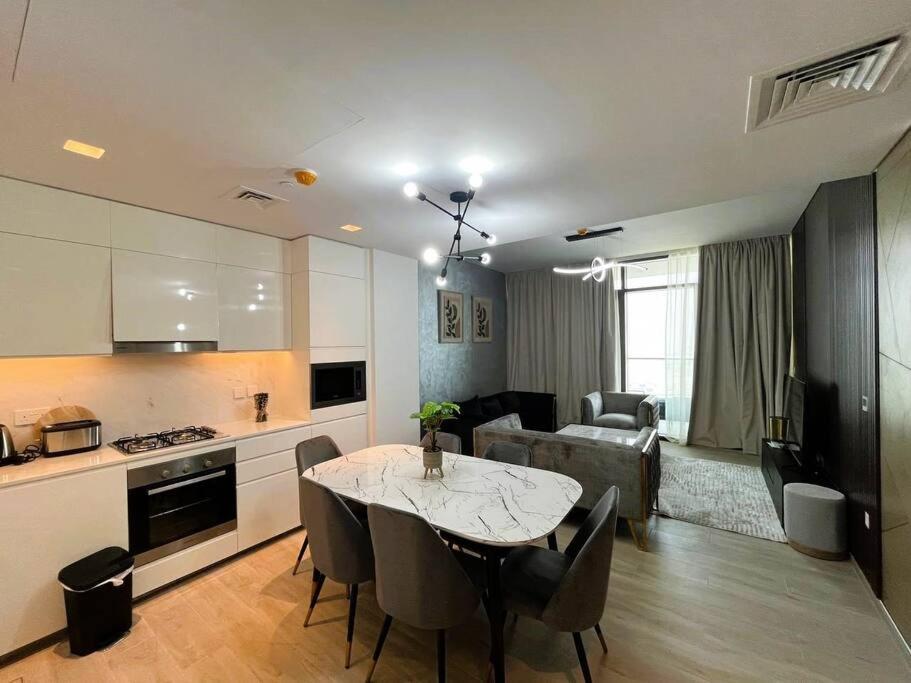 Apartment Stunning View Complimentary Parking *