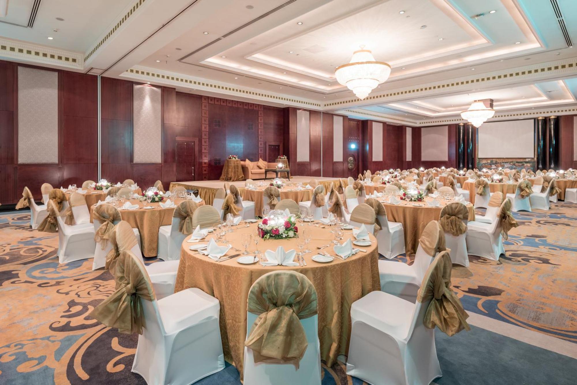 Dusit Thani Hotel Dubai