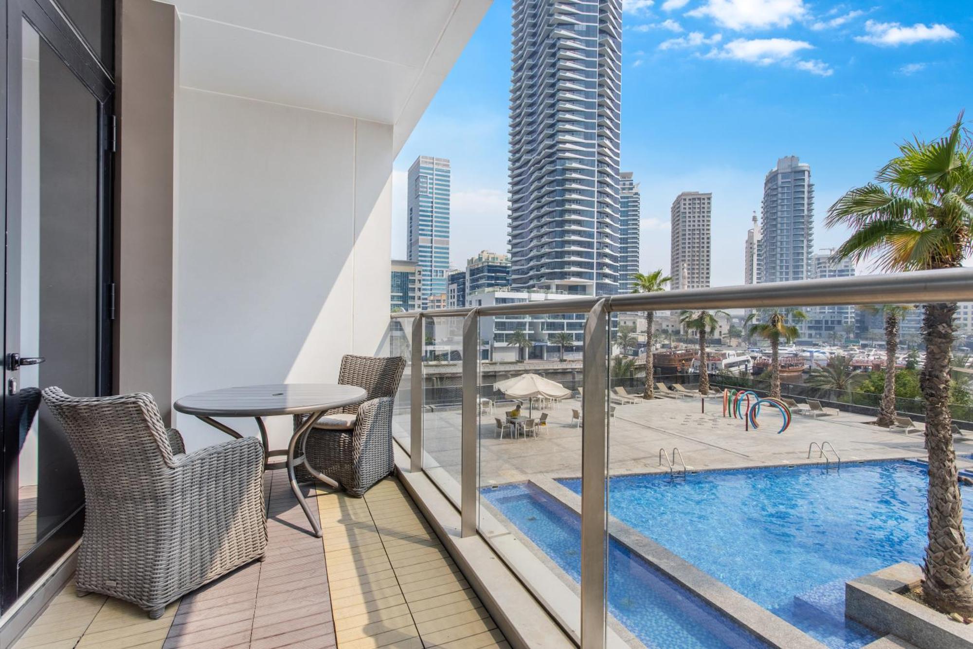Icon Casa Living - Sparkle Tower 1 Apartment *