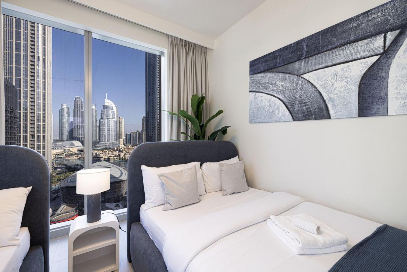 Apartment Luxe | Luxury 4br | Burj Khalifa & Fountain Views *