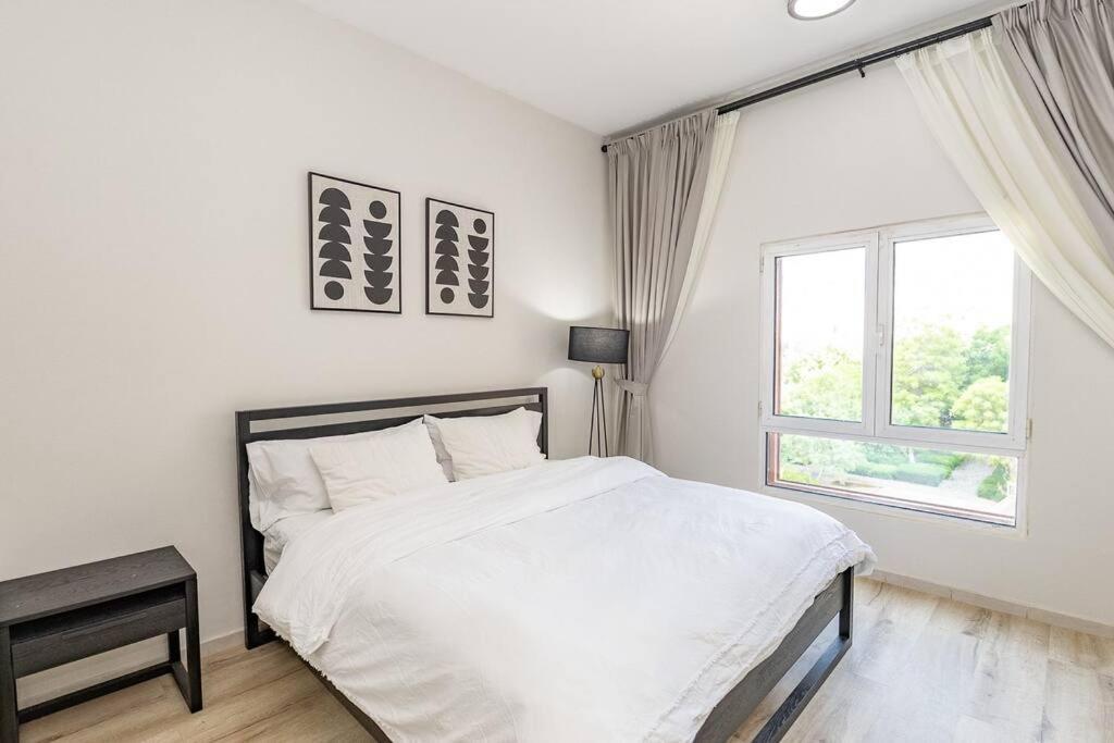 Discovery Gardens American Style 1br Close 2 Metro *