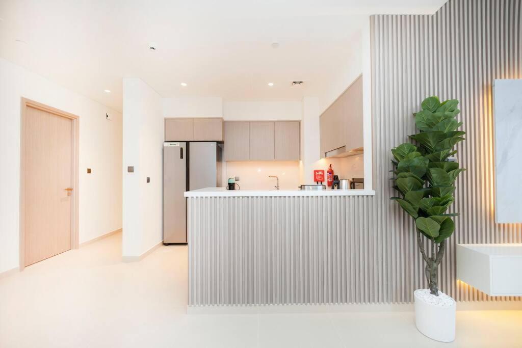 Elegant 4br, Stunning Burj Khalifa Views Act One 3001 Apartment Dubai