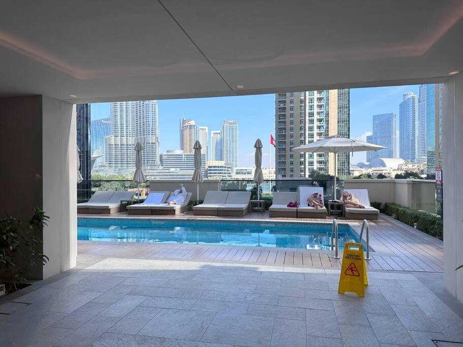 Elegant 4br, Stunning Burj Khalifa Views Act One 3001 Apartment *