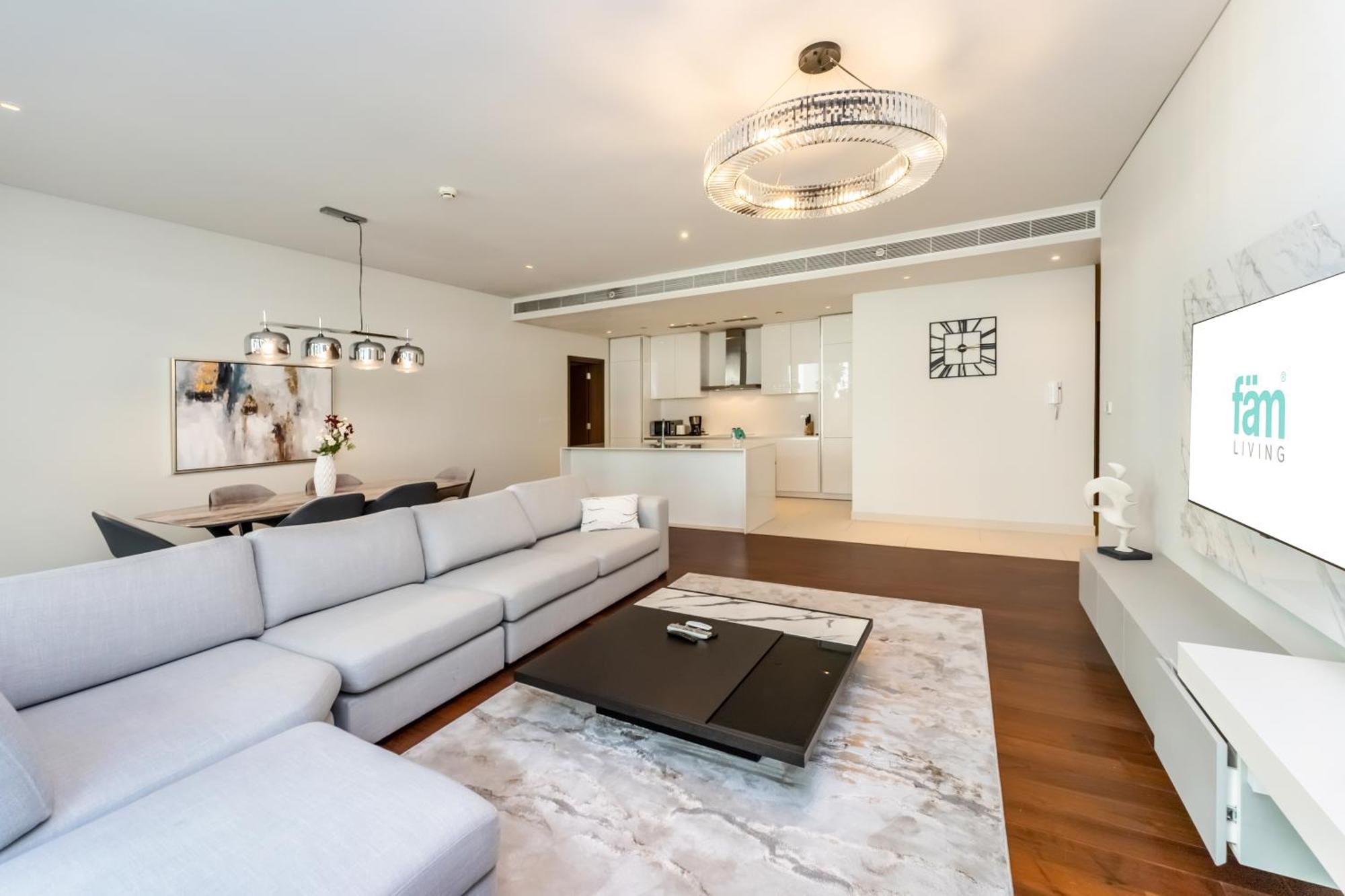 Fam Living - City Walk - Opulent Living Apartment