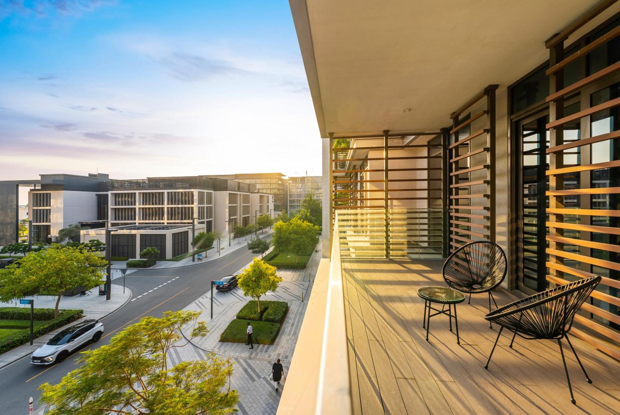 Fam Living - City Walk - Opulent Living Apartment