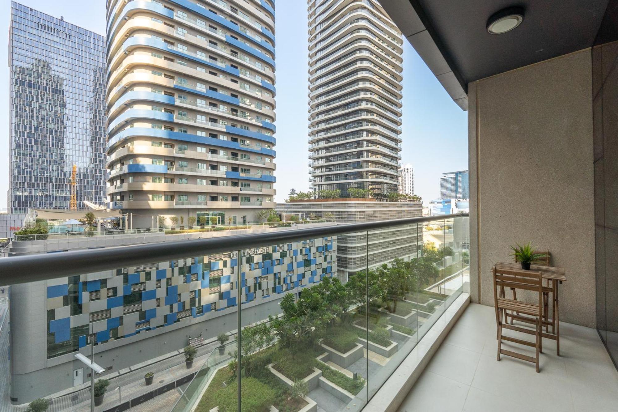 Heaven Crest Homes: Downtown Near Mall & Burj Khalifa