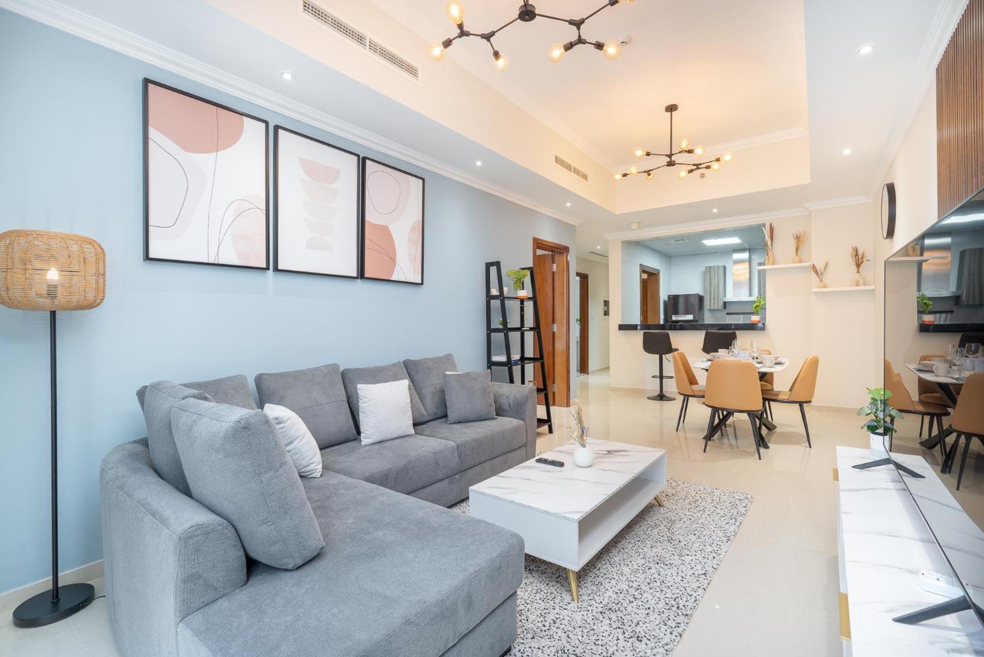 Heaven Crest Homes: Downtown Near Mall & Burj Khalifa *