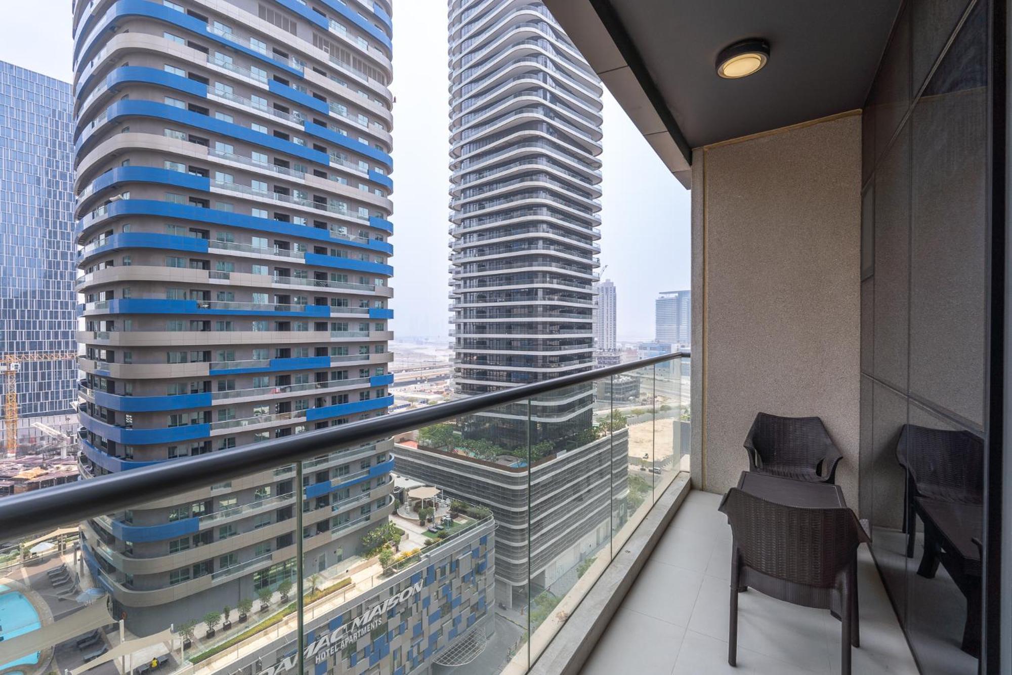 Heaven Crest Homes: Downtown Near Mall & Burj Khalifa