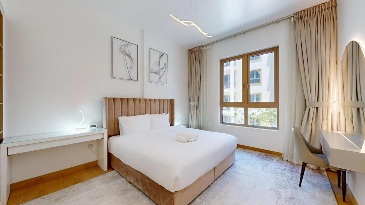 La Cote Building 2 -spacious One Bedroom *
