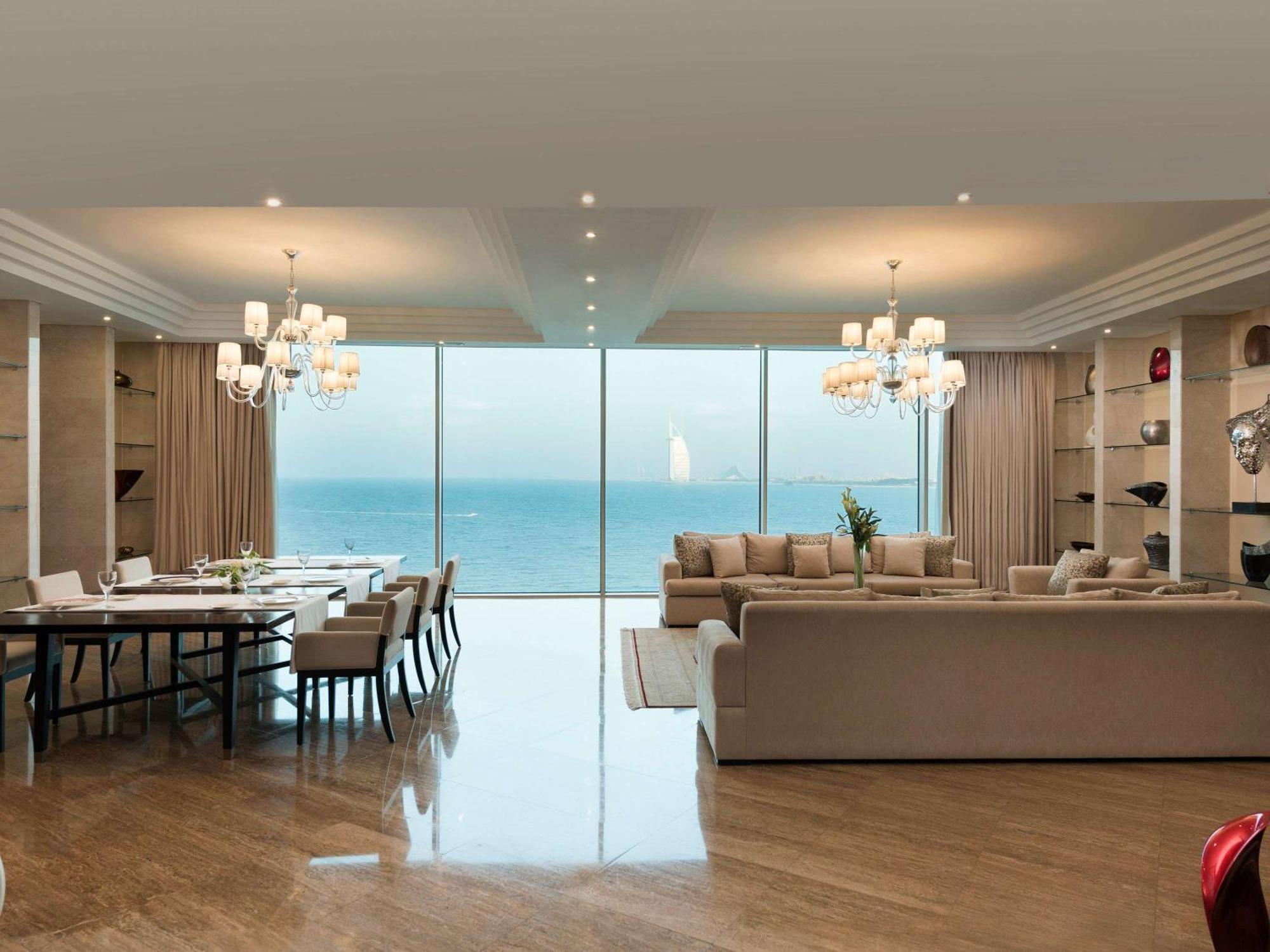 Rixos The Palm & 5*