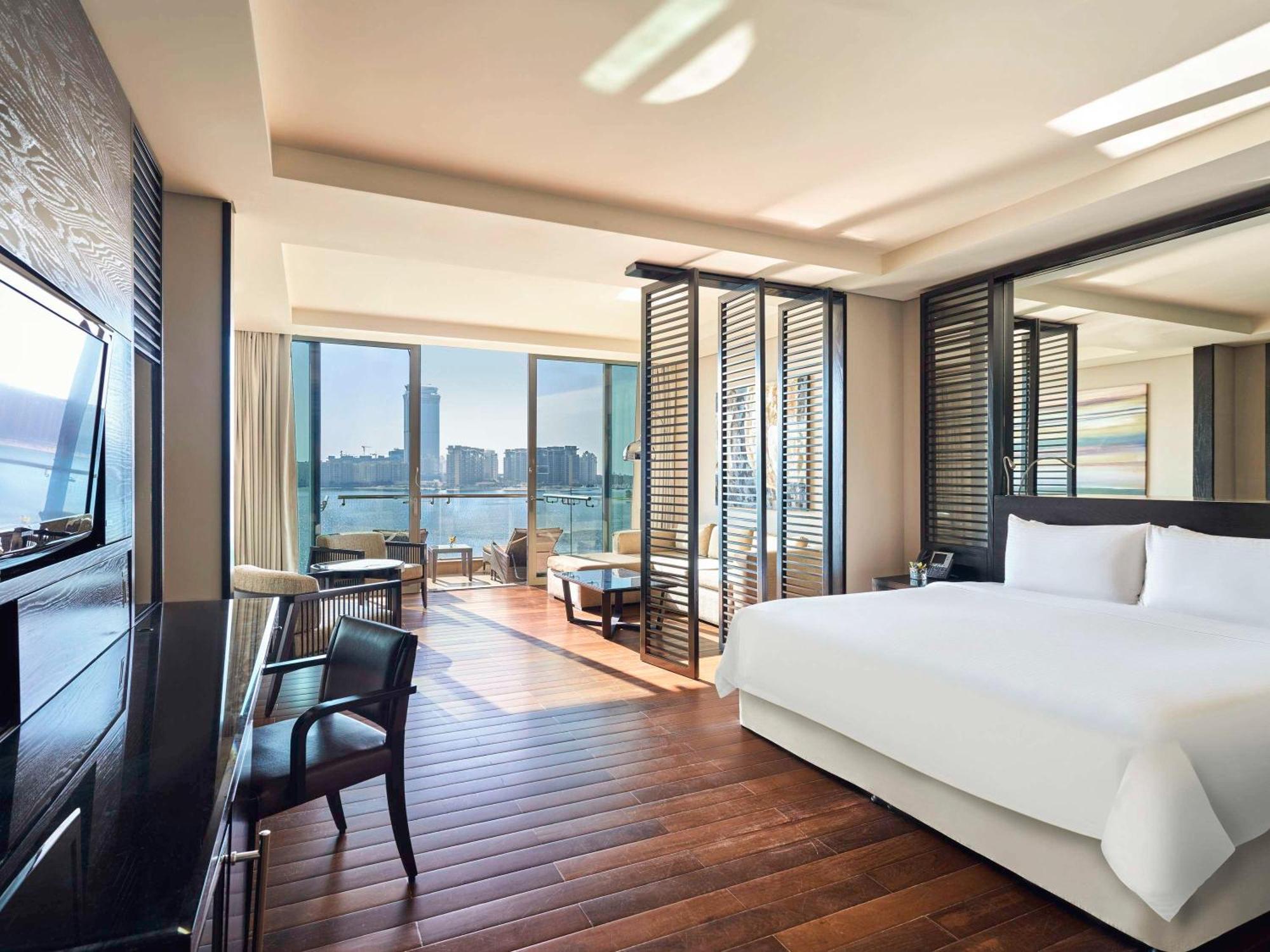 Rixos The Palm & 5*