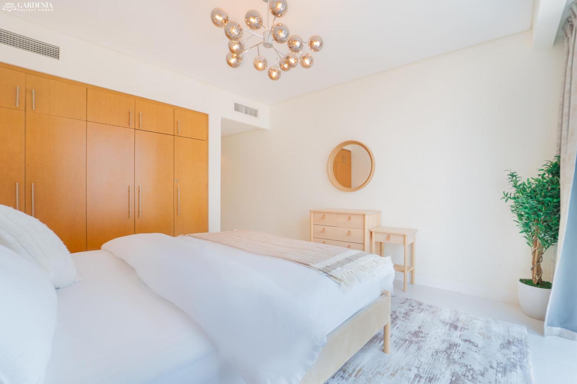 Gardenia Al Fattan Marine Suites: Beachfront Luxury With Sea Views Apartment *