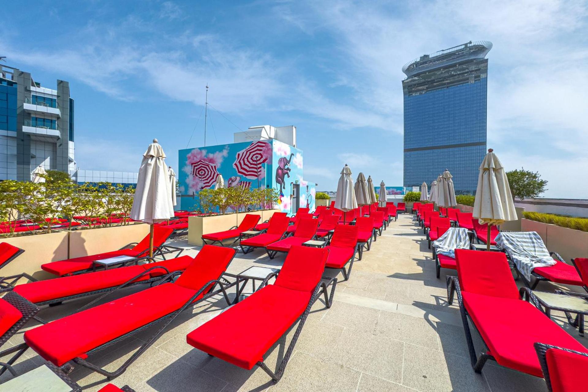 Apartment Access I Sea View I Infinity Pool