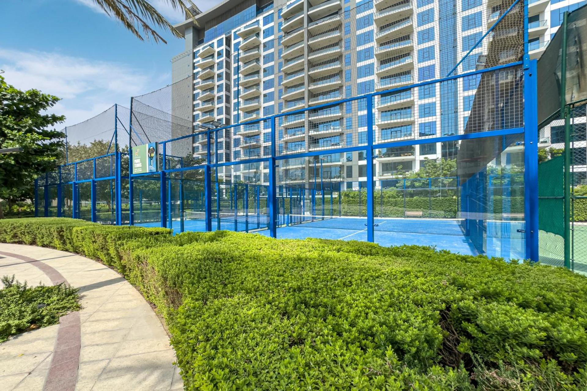 Apartment Access I Sea View I Infinity Pool Dubai