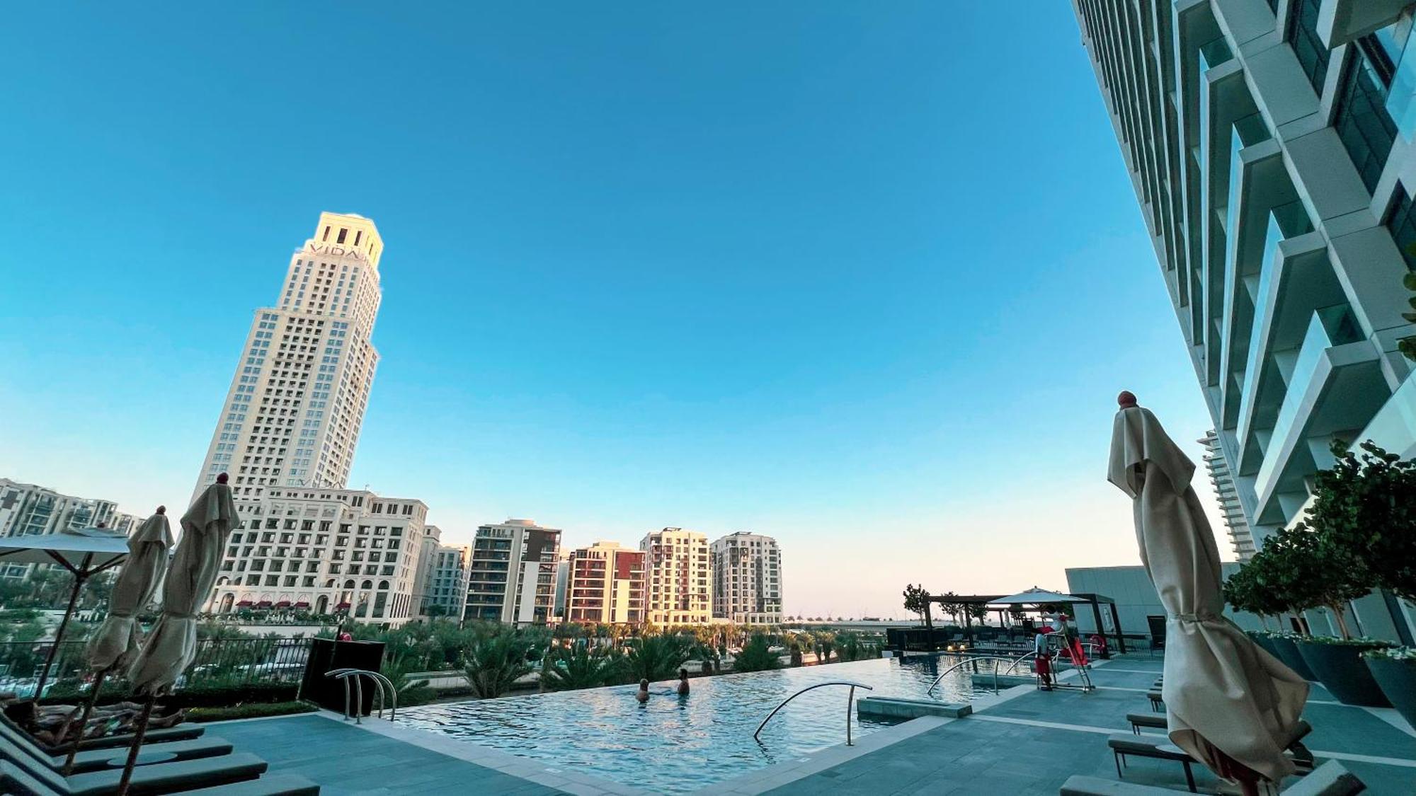 Apartment Elegant 1br With Skyline View In Creek Harbour *
