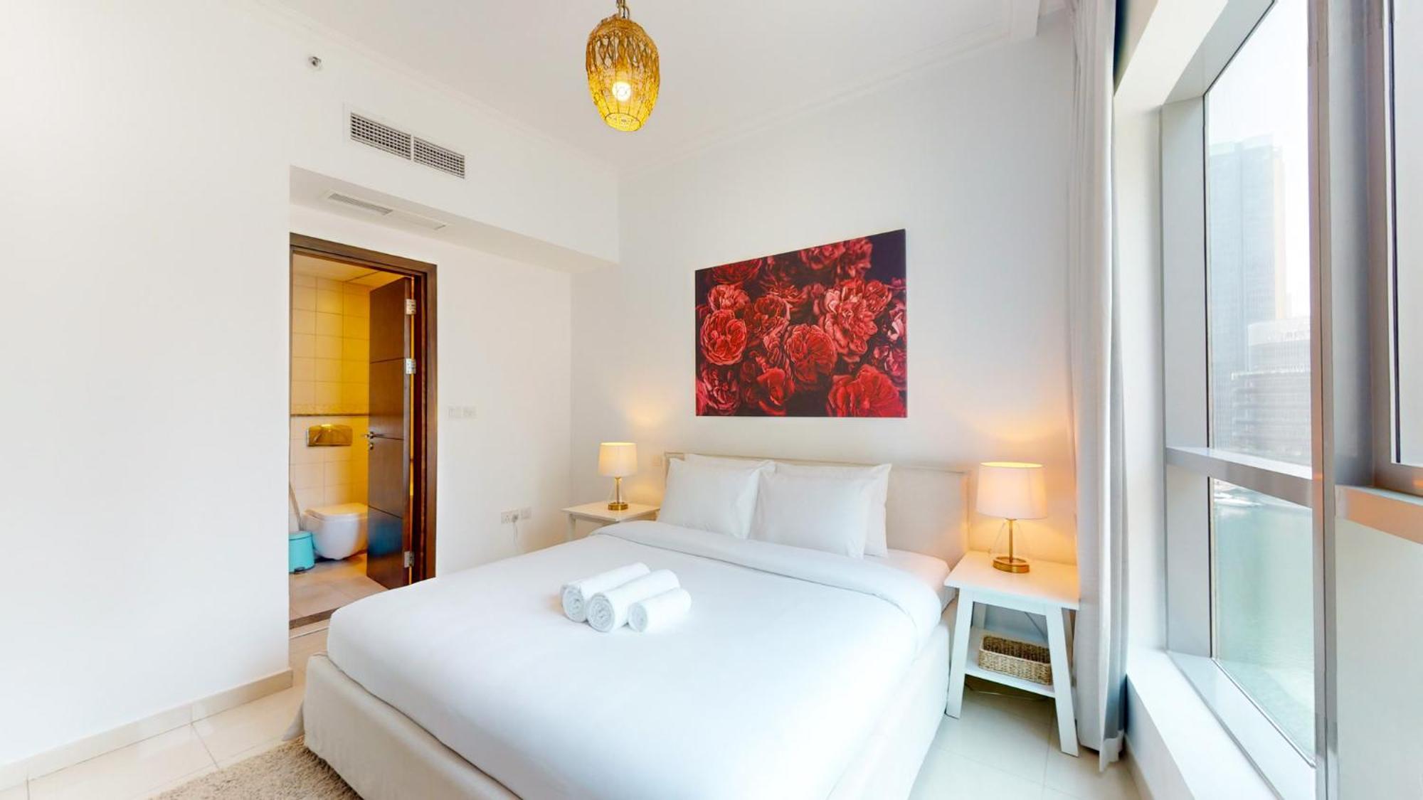 Bay 2 - Charming One Bedroom Apartment Dubai