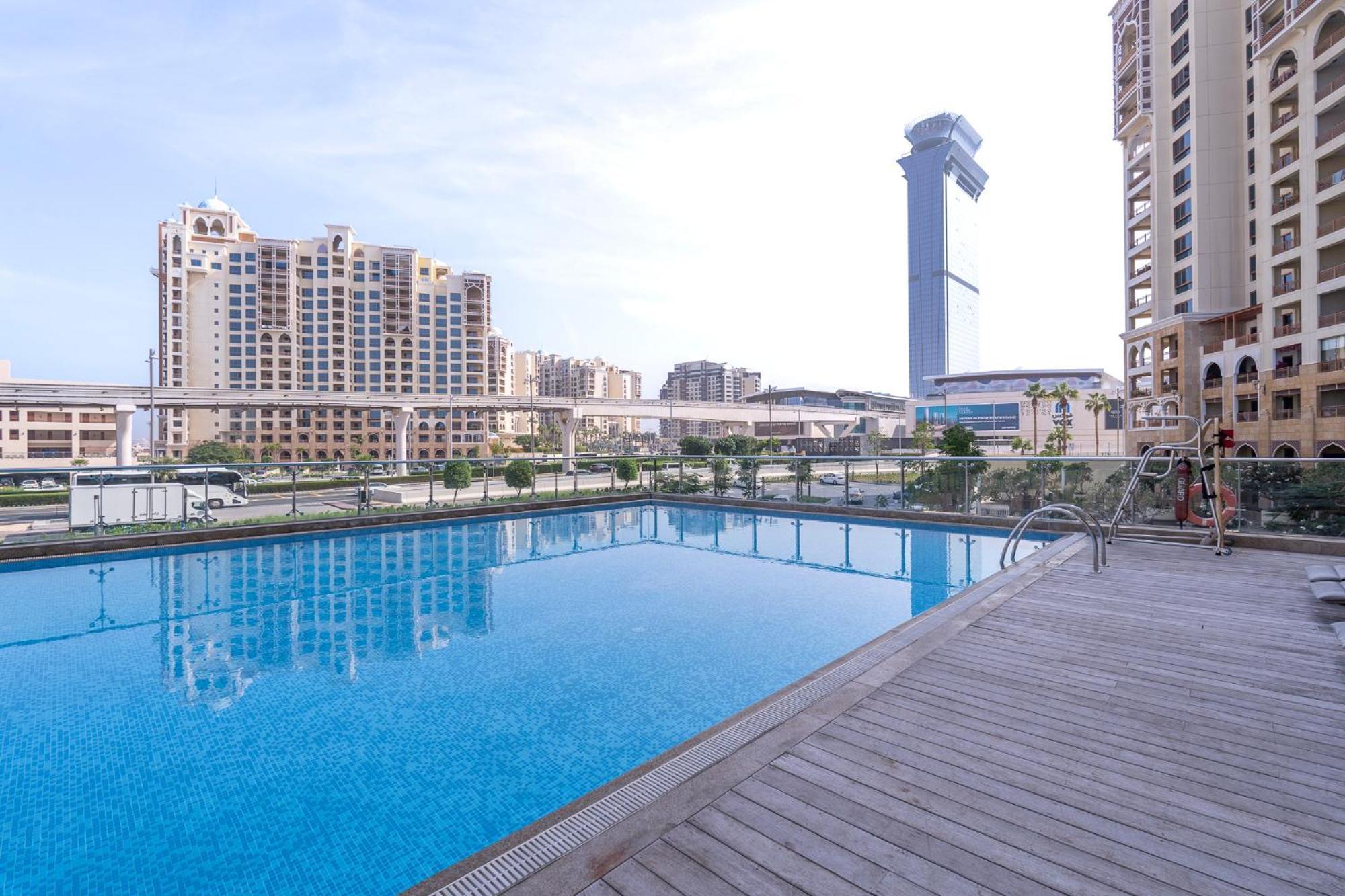 Palm Jumeirah Studio With Sea View Spacious *
