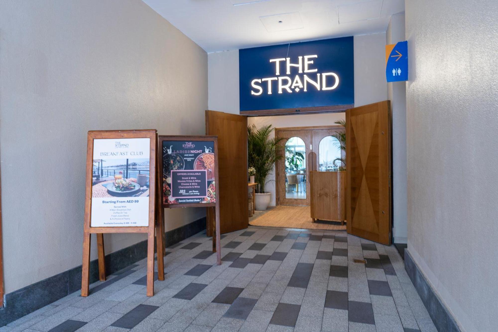Palm Jumeirah Studio With Sea View Spacious