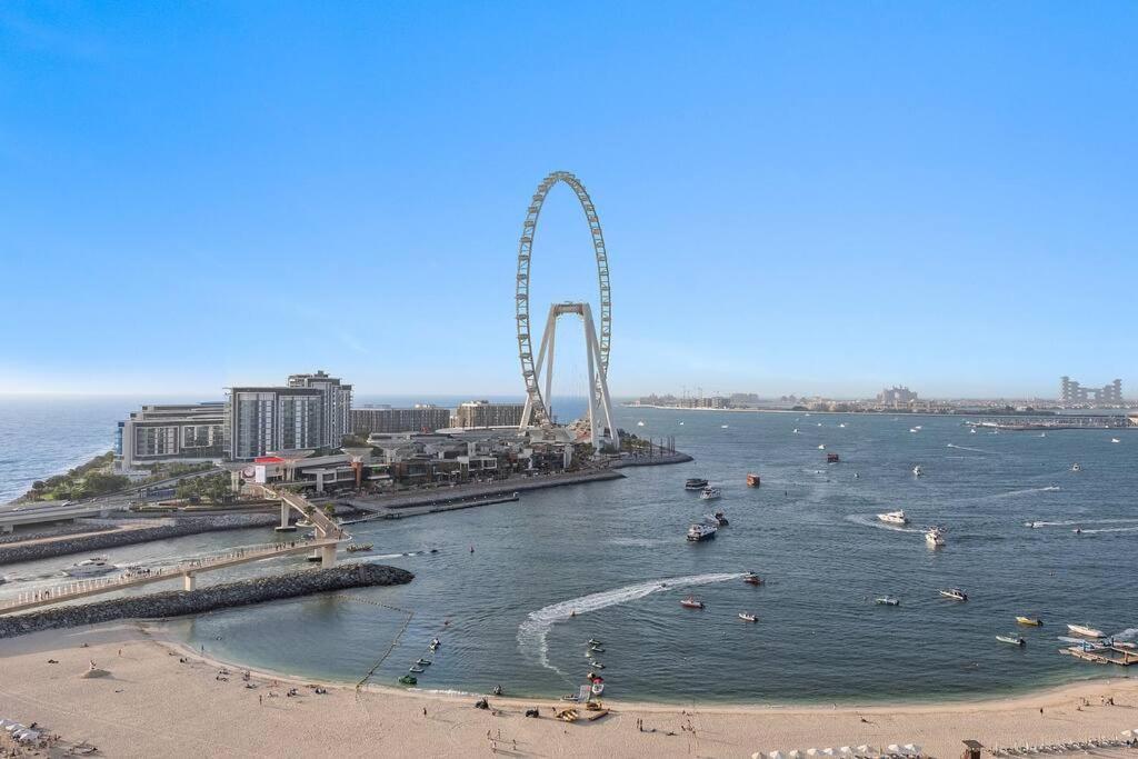 Apartment First Class 2br Vibrant Waterfront District *