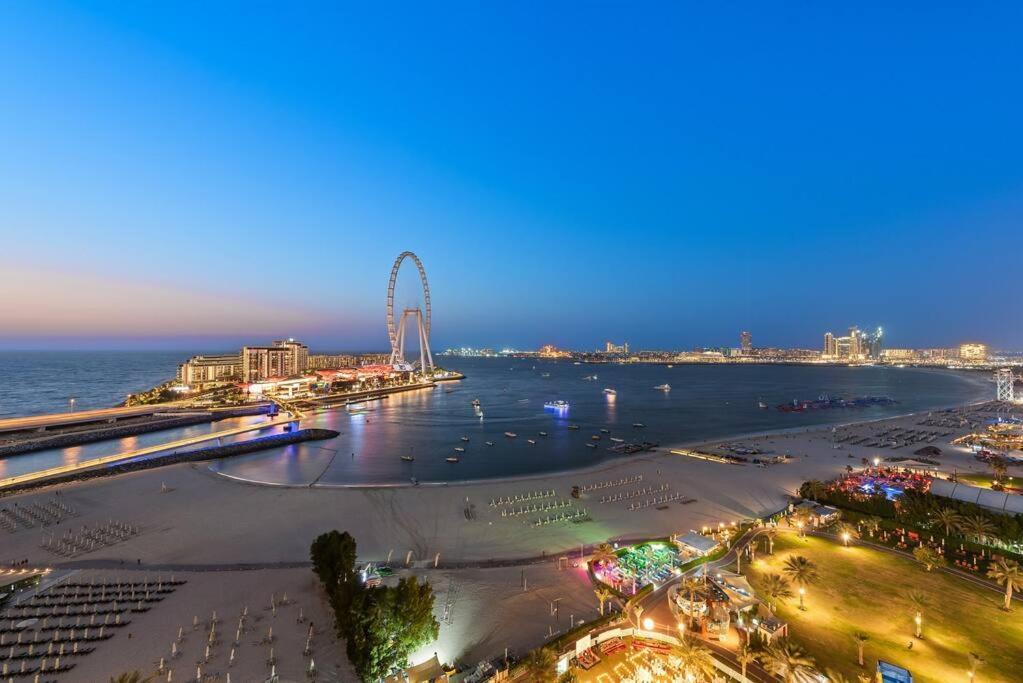 First Class 2br Vibrant Waterfront District * Dubai
