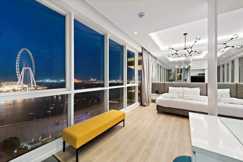 Apartment First Class 2br Vibrant Waterfront District *