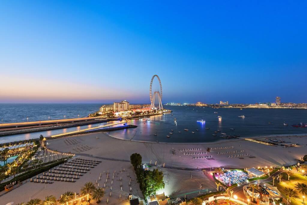 First Class 2br Vibrant Waterfront District Dubai