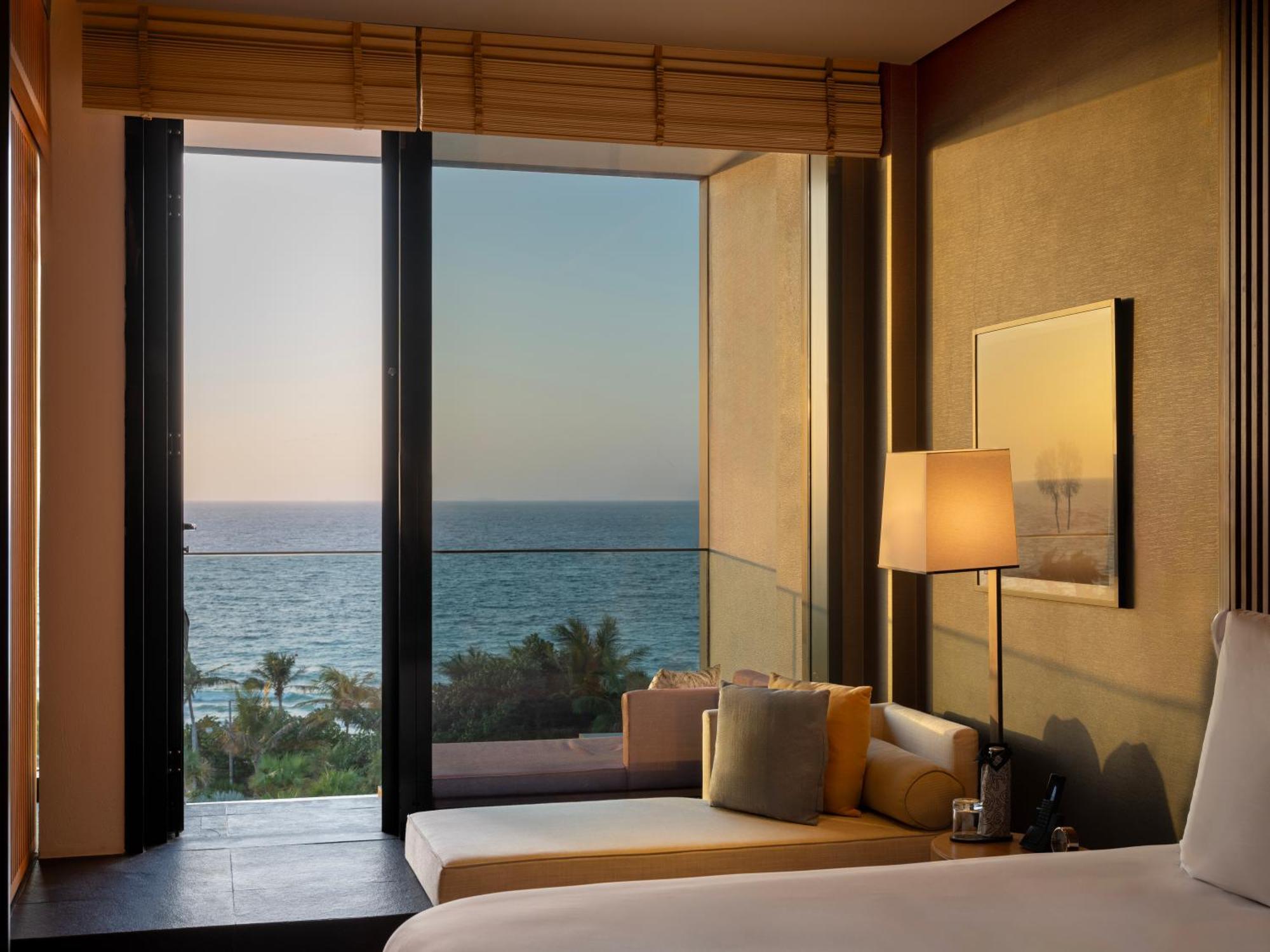 Hotel Banyan Tree At Bluewaters 5*