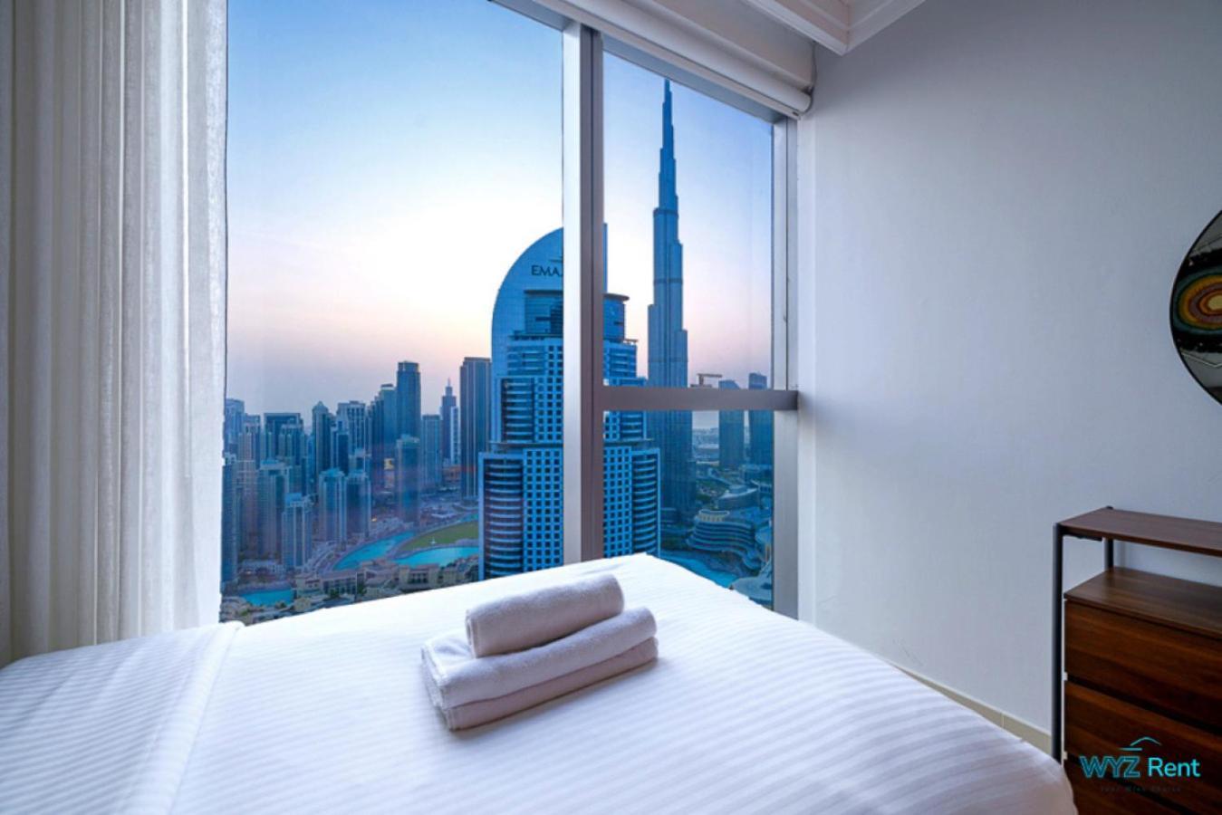 Spectacular 3 & Half Br In Downtown ,burj Khalifa View Dubai