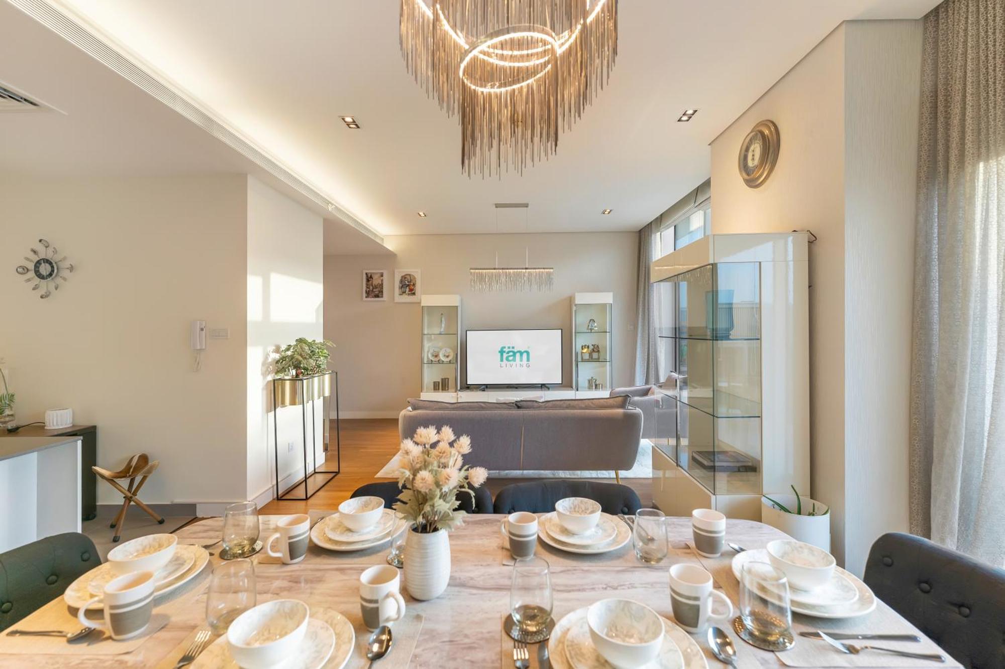 Fam Living - City Walk - Opulent Living Apartment Dubai