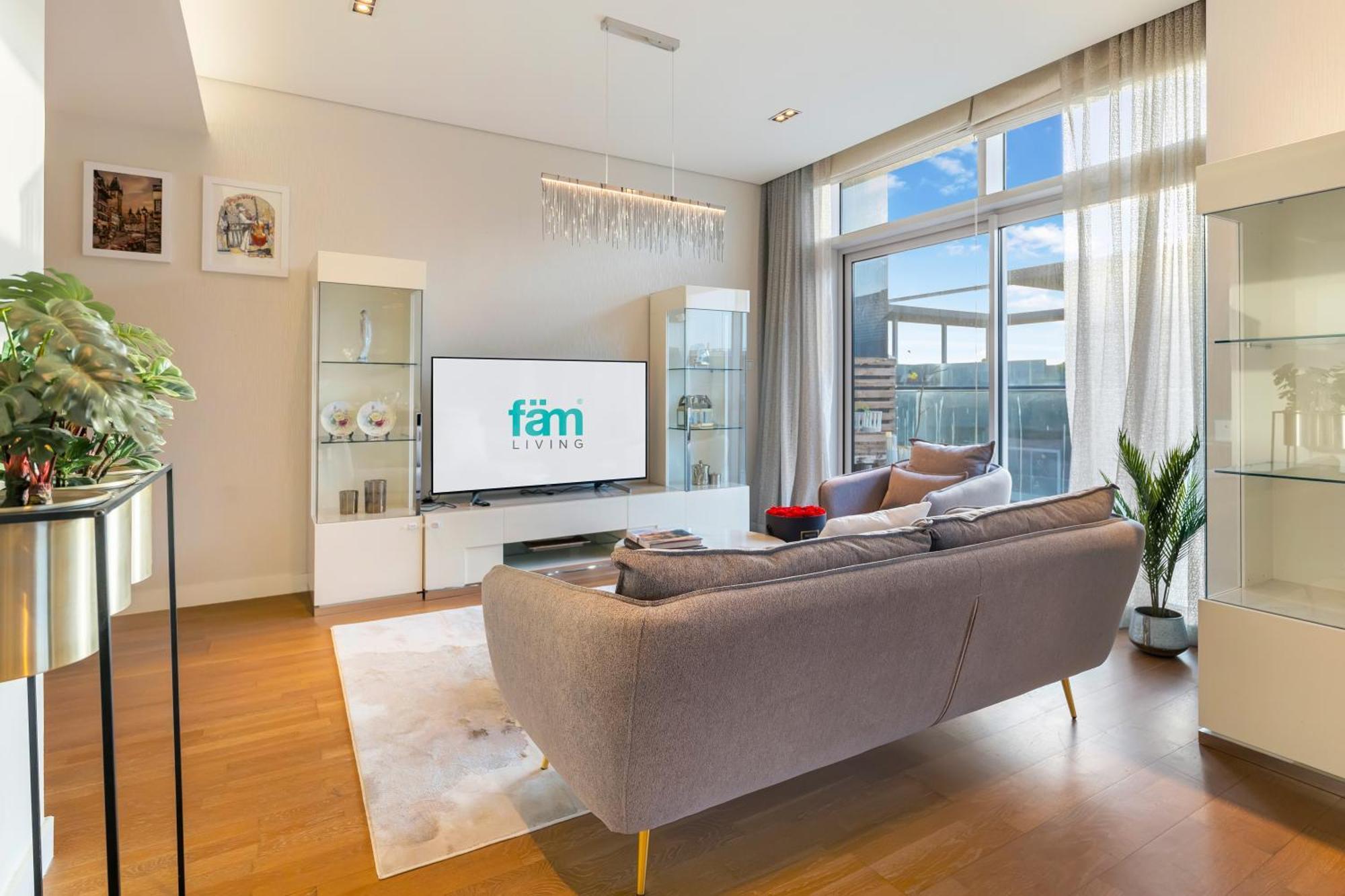 Apartment Fam Living - City Walk - Opulent Living