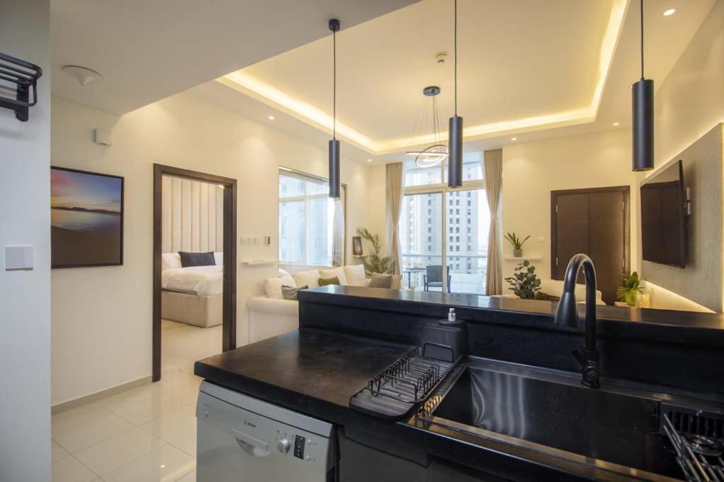 Apartment Vacation Friendly View Luxury 1bedroom- Walk To & Mall Dubai