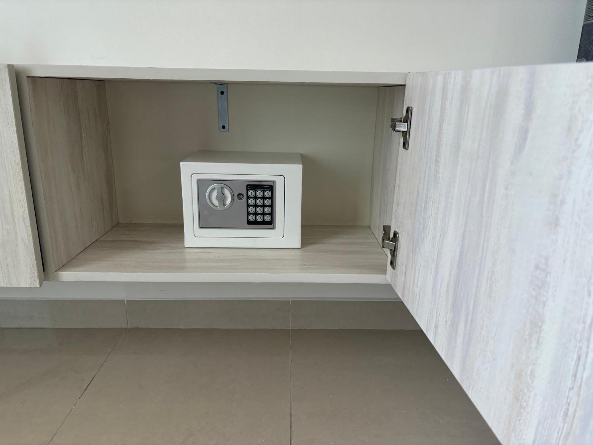 Apartment Vacation Friendly View Luxury 1bedroom- Walk To & Mall