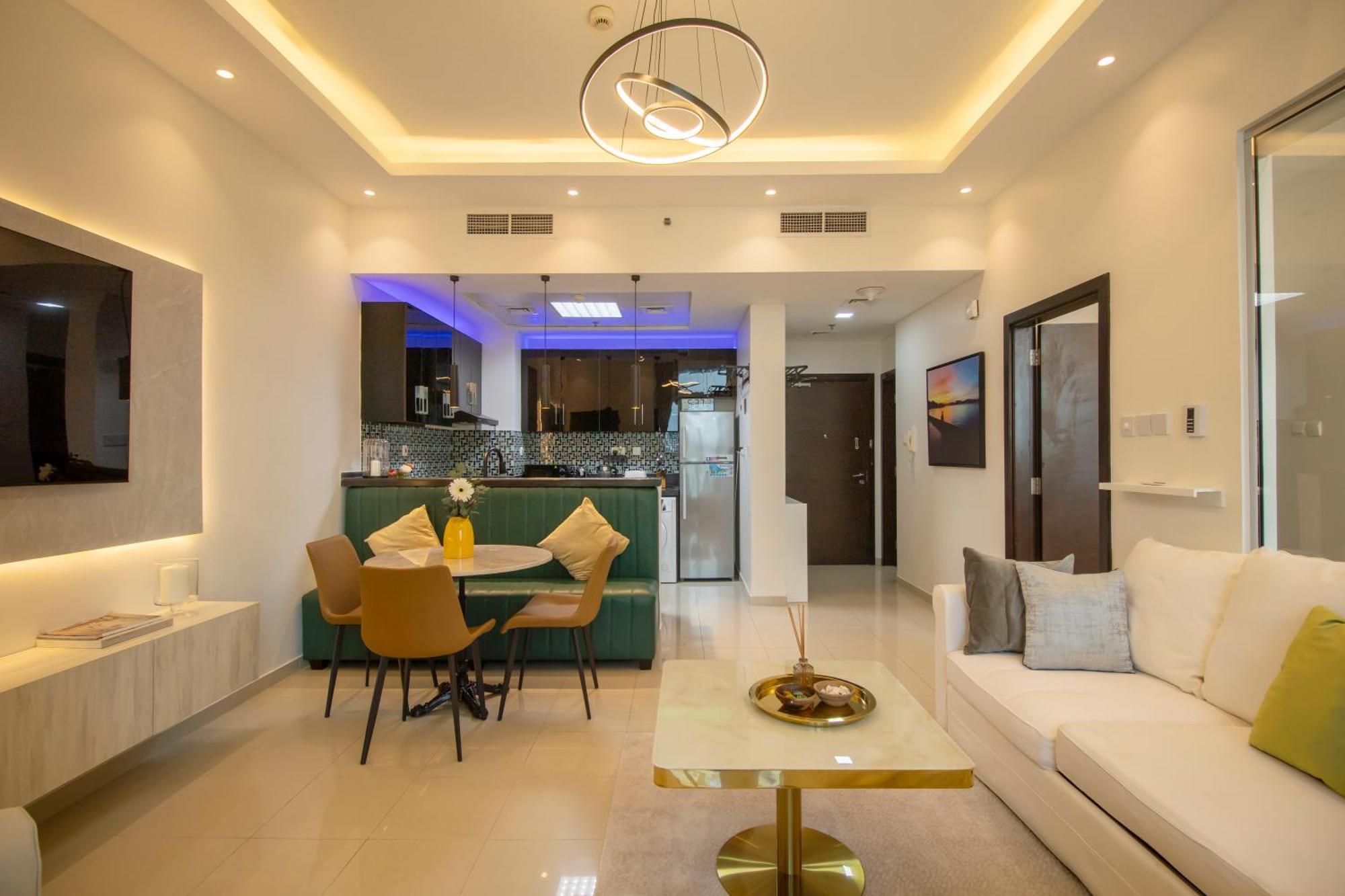 Apartment Vacation Friendly View Luxury 1bedroom- Walk To & Mall *