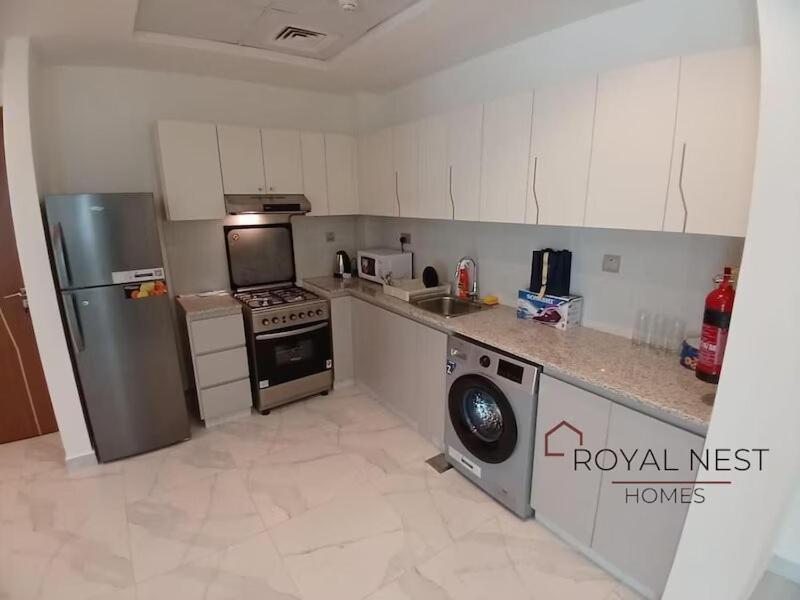 1 Bhk Furnished Luxury Apartment