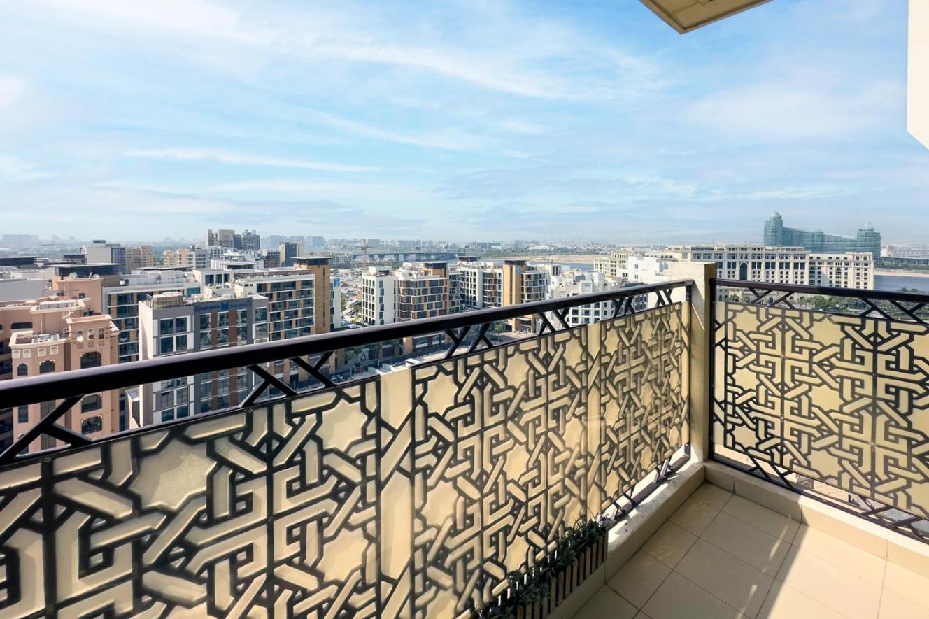 Contemporary 1 Bedroom In Al Jaddaf Apartment Dubai