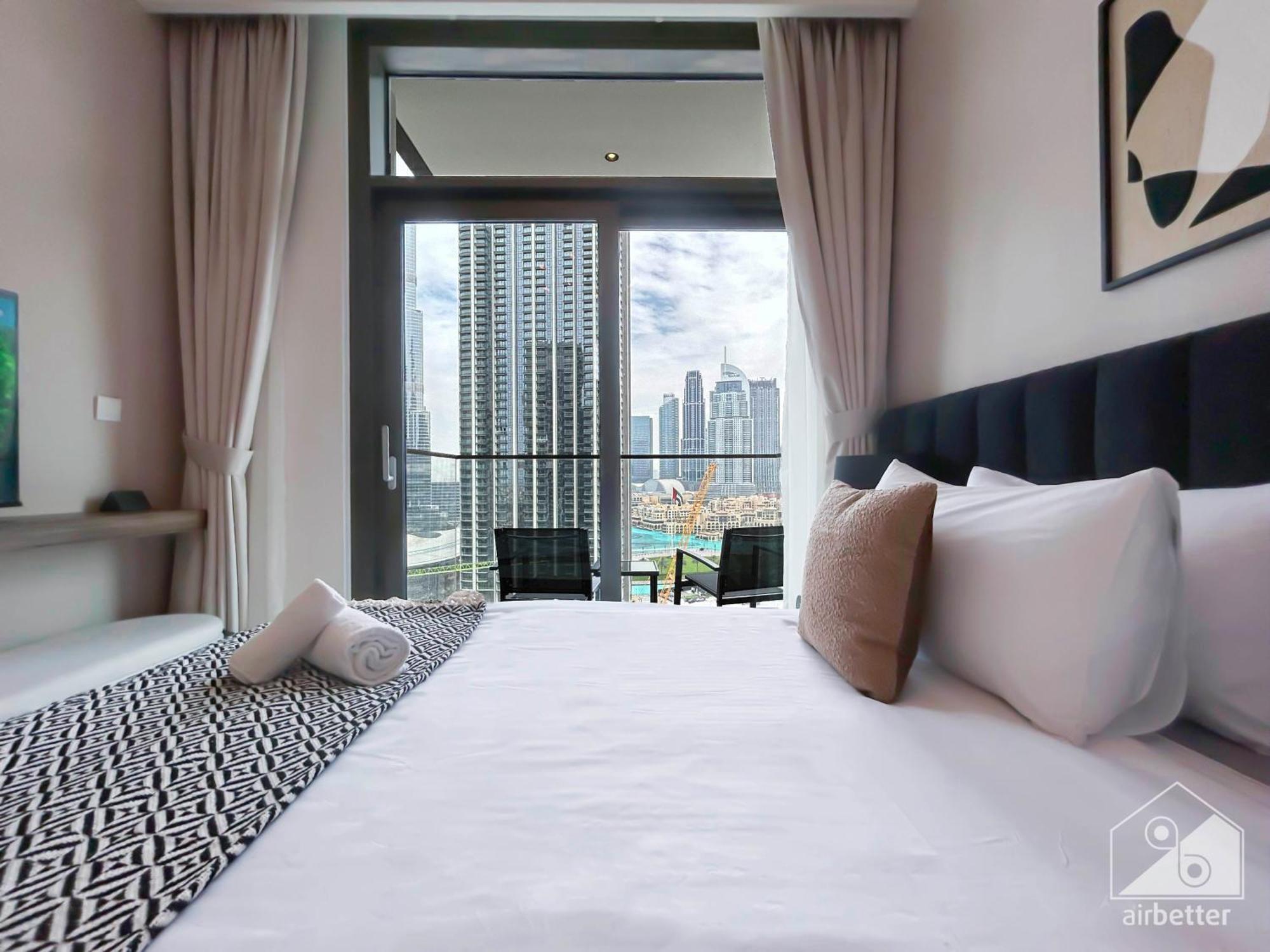 Luxury Burj Crown Downtown Balcony & View