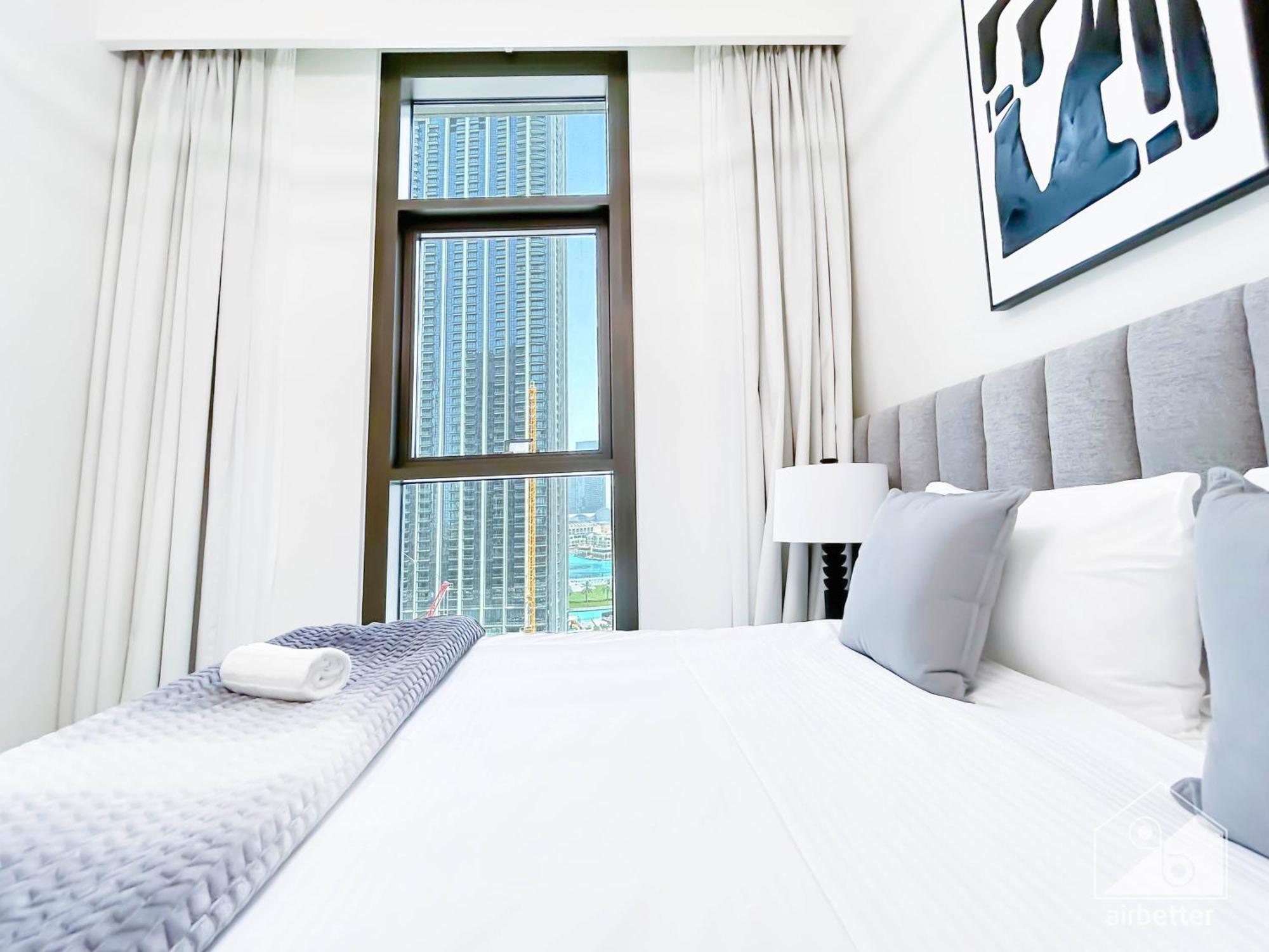 Luxury Burj Crown Downtown Balcony & View Dubai