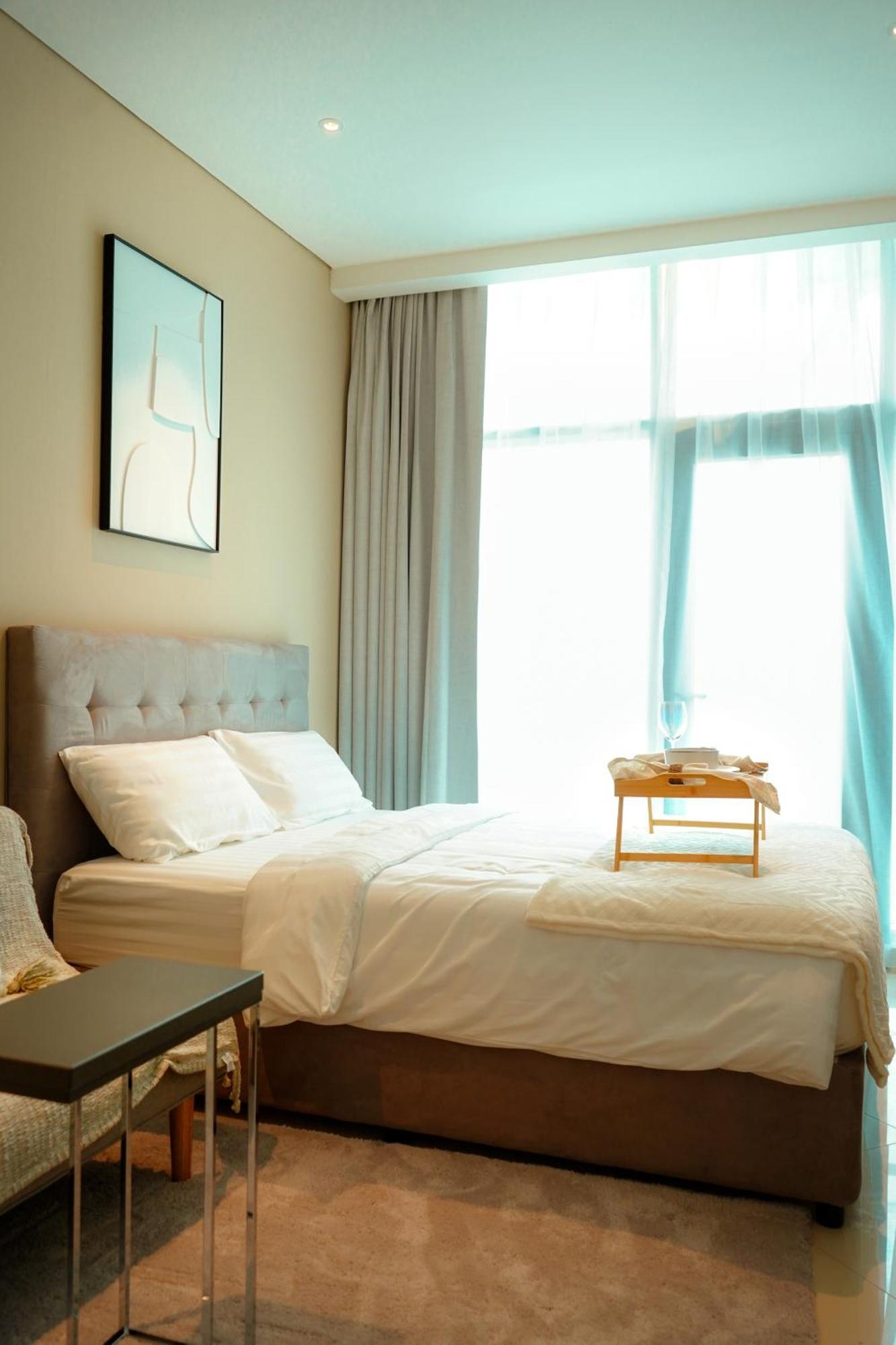 Apartment Your Elegant Palm Paradise- Fully Equipped