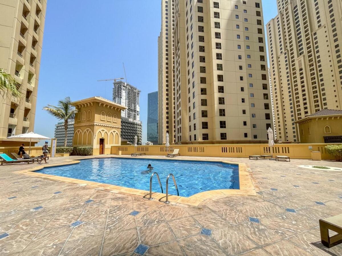 Stylish Pad Right By The Beach Holiday home Dubai
